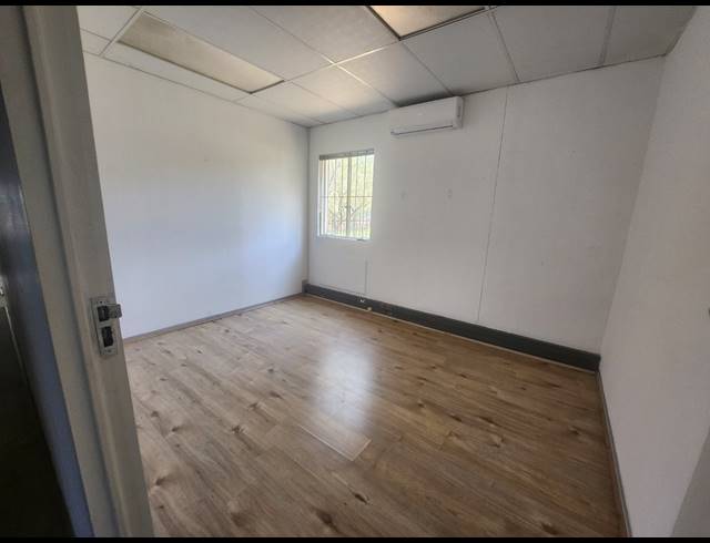 182M² OFFICE TO LET IN RANDJESPARK